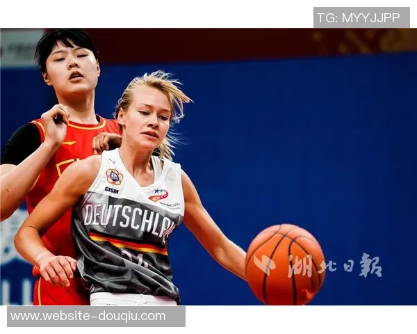 八一女篮对阵辽宁精彩回顾赛场瞬间与战术分析全记录