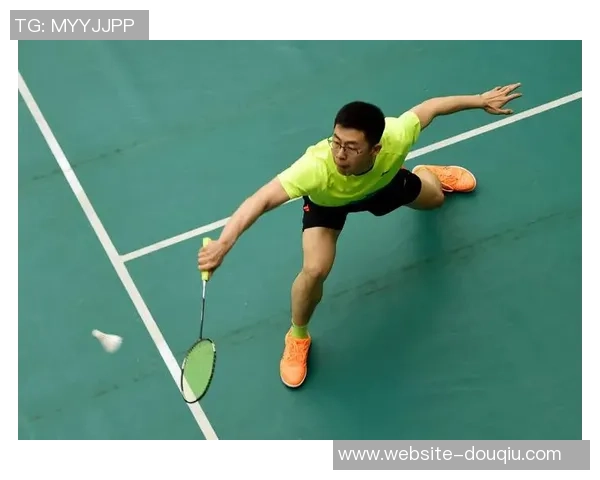 卓尔与建业激战正酣实况比赛精彩瞬间回顾与分析