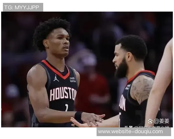 夏季联赛精彩对决掘金与火箭争锋相对展现篮球魅力与团队合作精神