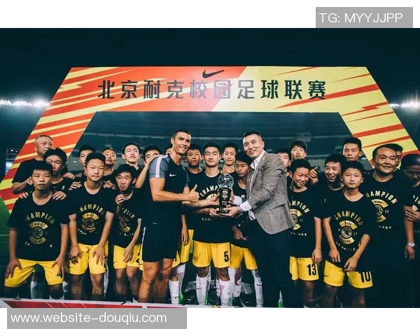 对话张强：回顾我的足球生涯与未来展望的深度交流